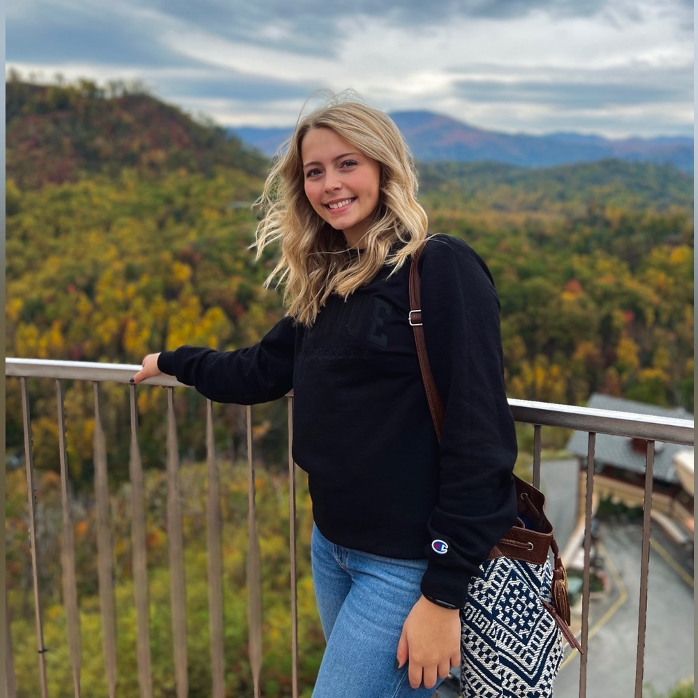 Meet your Posher, Bailey